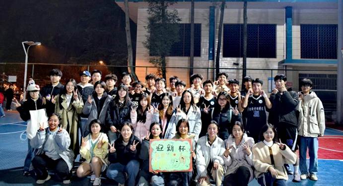 352F1D4BAA7251937F8B998C01BE9521